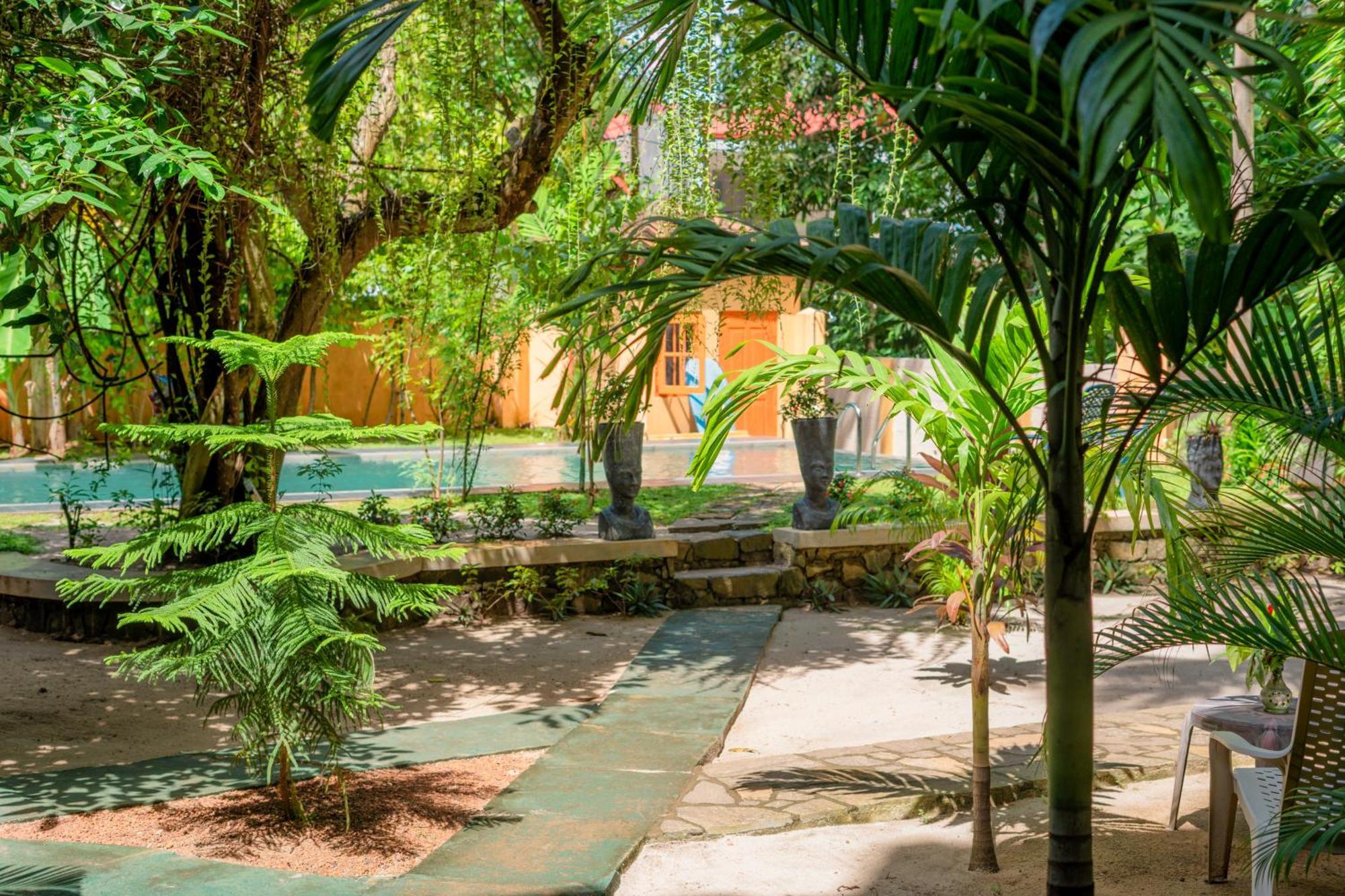 Monkey Villa Hikkaduwa Kültér fotó